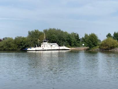Hainburg River View Near Frankfurt -- 3 Zimmer -- 4 Betten Und 1 Groesse Schlafcouch מראה חיצוני תמונה